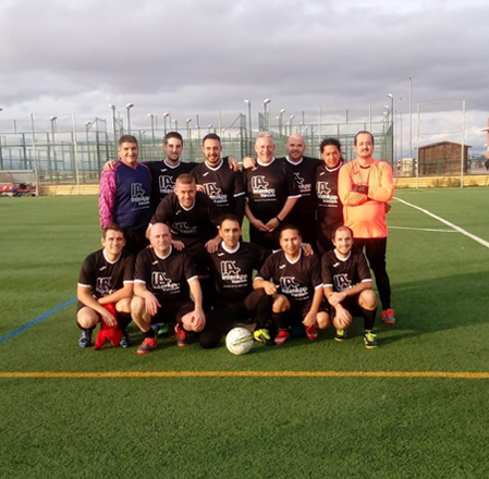 interapp-valcom-football-team..jpg